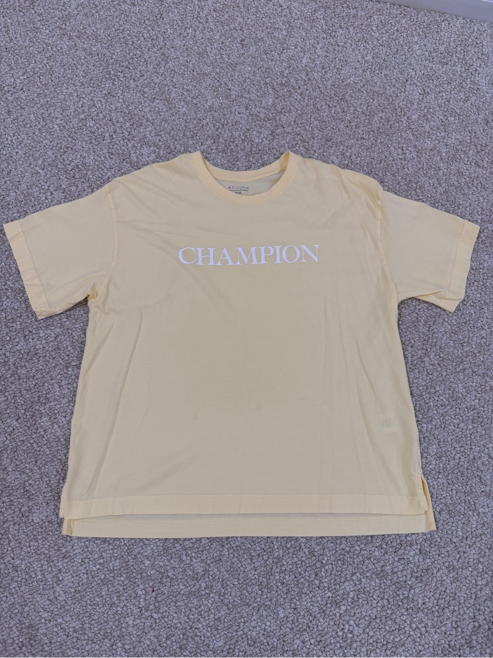 Champion Women’s Oversized Boyfriend Fit Graphic T Shirt Butter Yellow XL